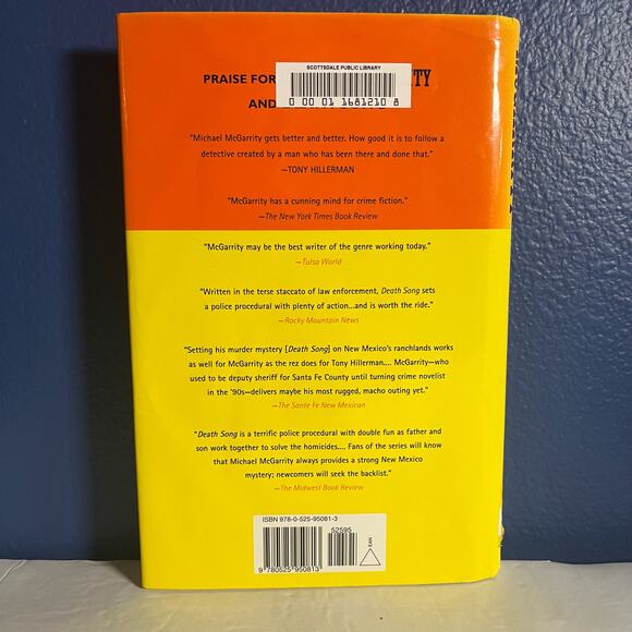 Dead or Alive - Book by Michael McGarrity - Picture 2 of 8